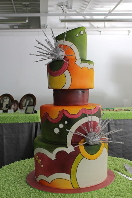 Airbrushed wedding cake based on wedding invite
